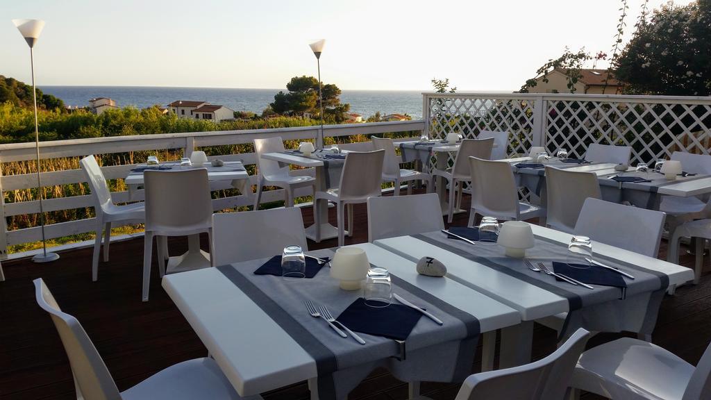 Hotel L'Ogliera Помонте Екстериор снимка